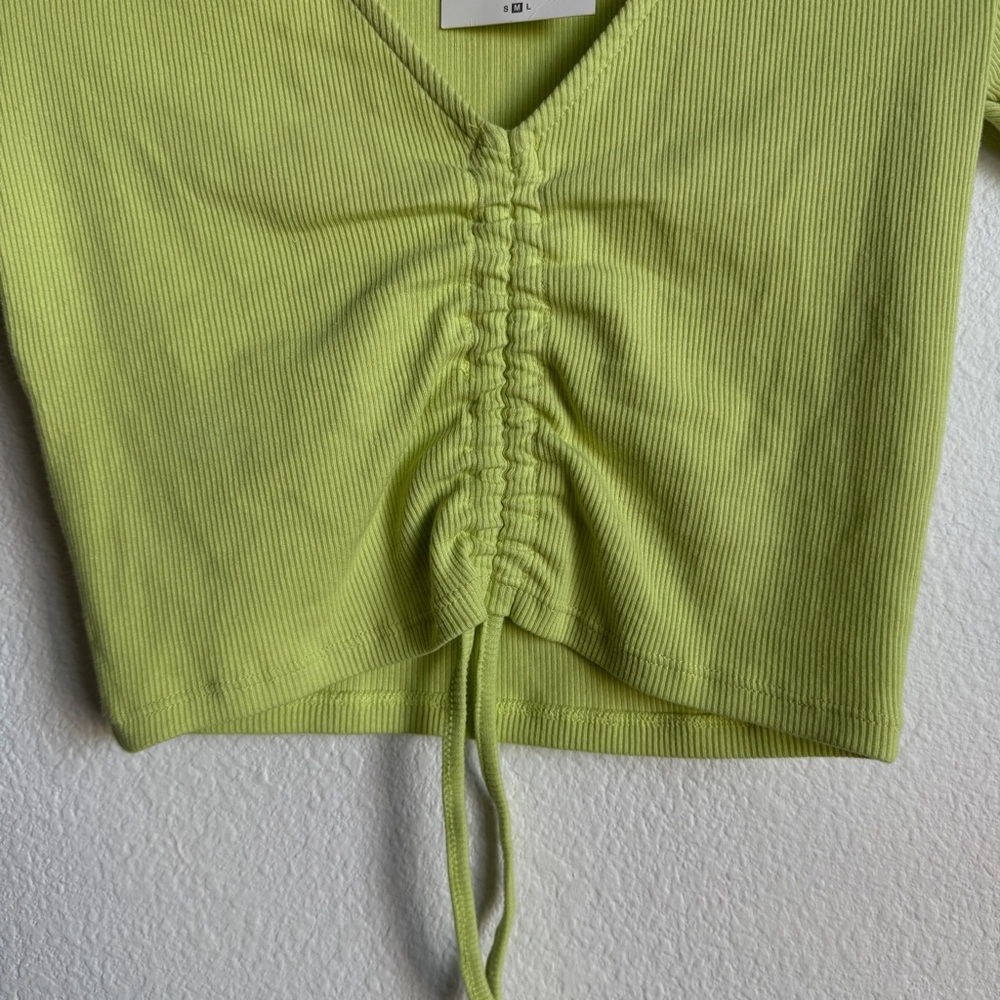 NWT Zara Ribbed Lime Green Summer Y2K Ruched V-Neck Crop Top Women’s Size Medium - Picture 3 of 4